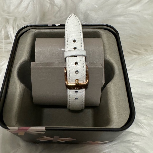 Fossil Watch - Picture 2 of 2